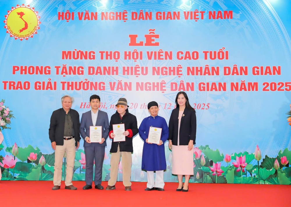 Tìm về "ký ức cổ xưa" trong Mo Mường - Ảnh 1.