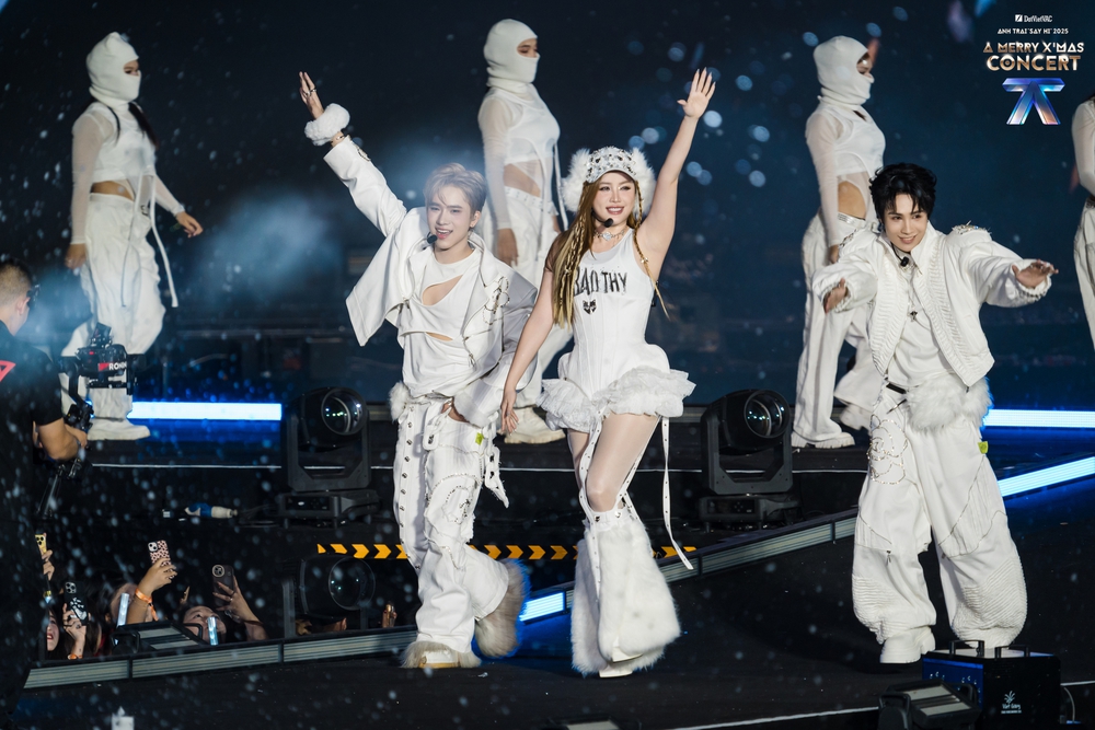 30 “Anh trai say hi” khuấy động concert tại TP.HCM, hé độ đêm diễn 2 - Ảnh 3.