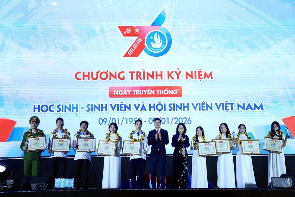 Tuyên dương danh hiệu “Sinh viên 5 tốt”, “Học sinh 3 tốt”, “Học sinh 3 rèn luyện” cấp Trung ương - Ảnh 11.