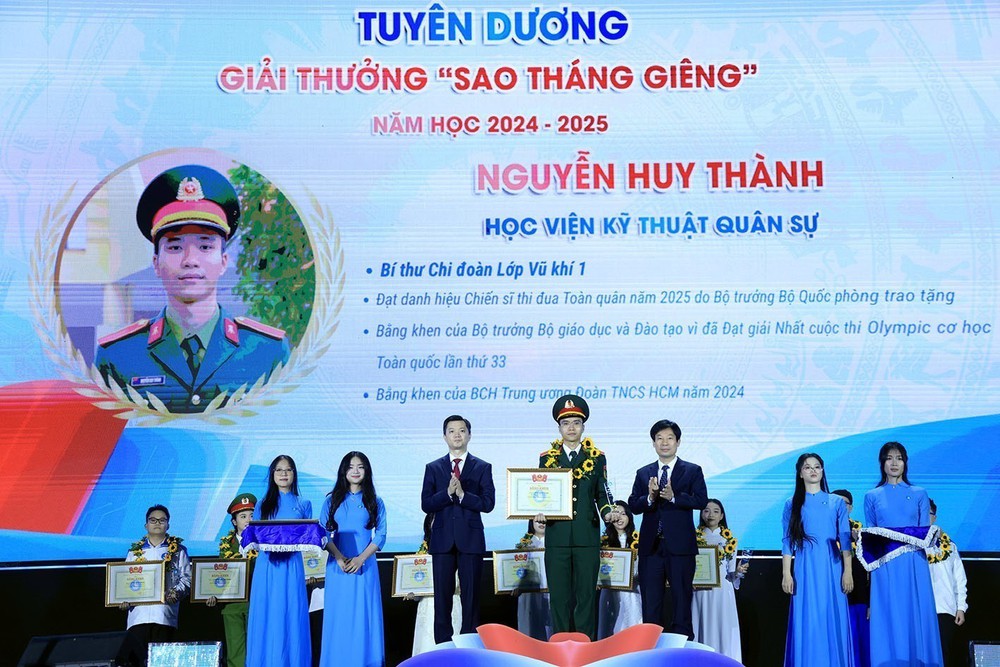 Tuyên dương danh hiệu “Sinh viên 5 tốt”, “Học sinh 3 tốt”, “Học sinh 3 rèn luyện” cấp Trung ương - Ảnh 10.