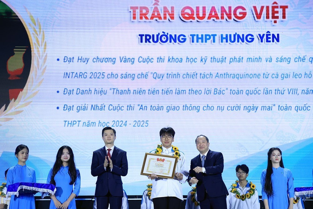 Tuyên dương danh hiệu “Sinh viên 5 tốt”, “Học sinh 3 tốt”, “Học sinh 3 rèn luyện” cấp Trung ương - Ảnh 5.