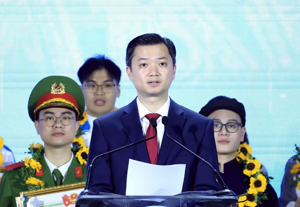 Tuyên dương danh hiệu “Sinh viên 5 tốt”, “Học sinh 3 tốt”, “Học sinh 3 rèn luyện” cấp Trung ương - Ảnh 1.