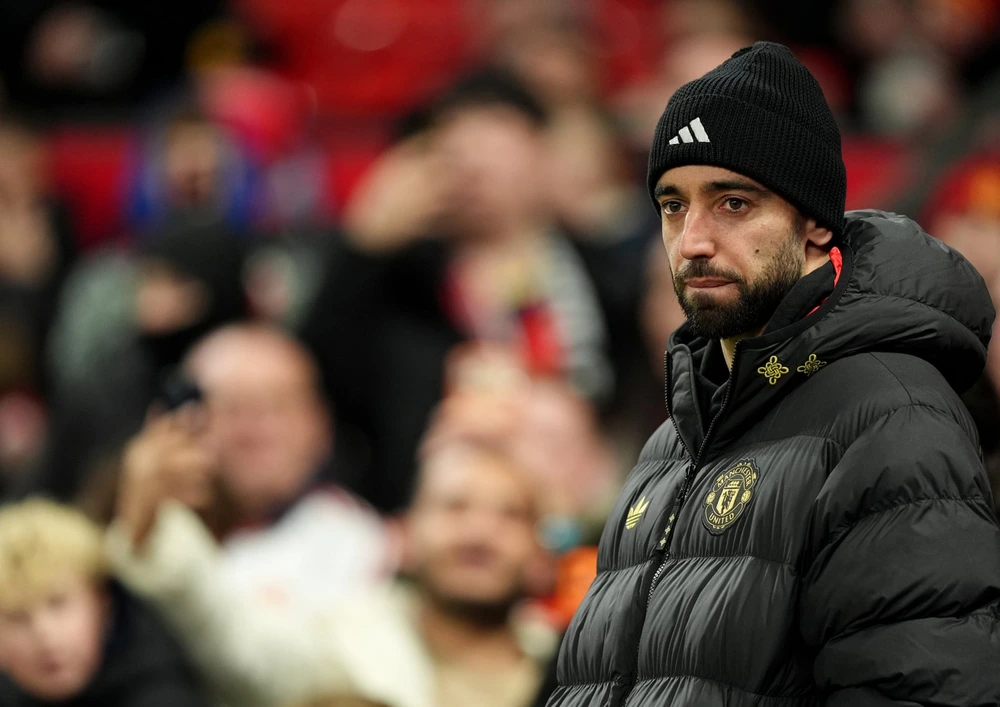 Amorim: 'Fernandes như đang muốn nhăm nhe chiếm công việc của tôi' - Ảnh 1.