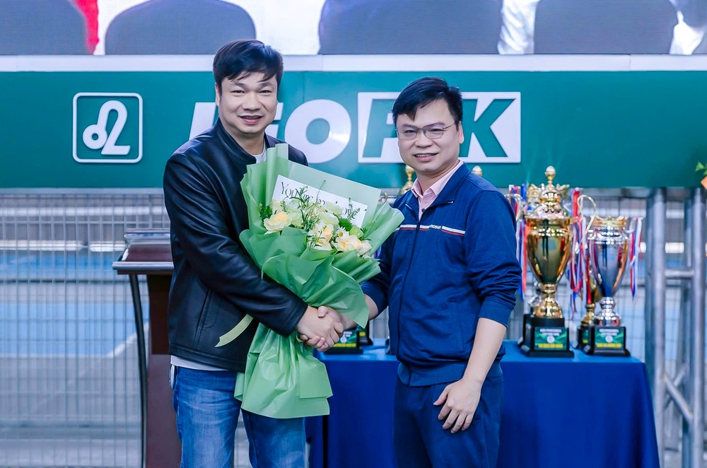 Giải pickleball DNTN 1983 giao thương – Cúp Phúc Bình lần I: Khi doanh nhân 1983 “cháy hết mình” trên sân đấu - Ảnh 1. Giải pickleball DNTN 1983 giao thương – Cúp Phúc Bình lần I: Khi doanh nhân 1983 “cháy hết mình” trên sân đấu - Ảnh 1.