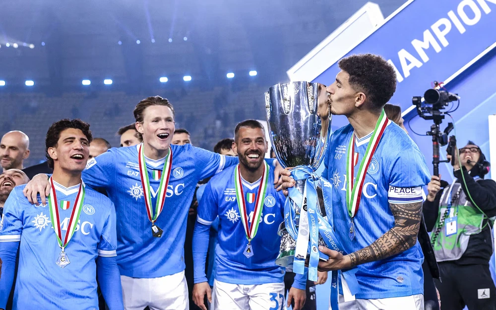 Cuộc Đua Vô Địch Serie A: Năm 2025 Cổ Tích Của Napoli, Còn 2026? - Ảnh 1.