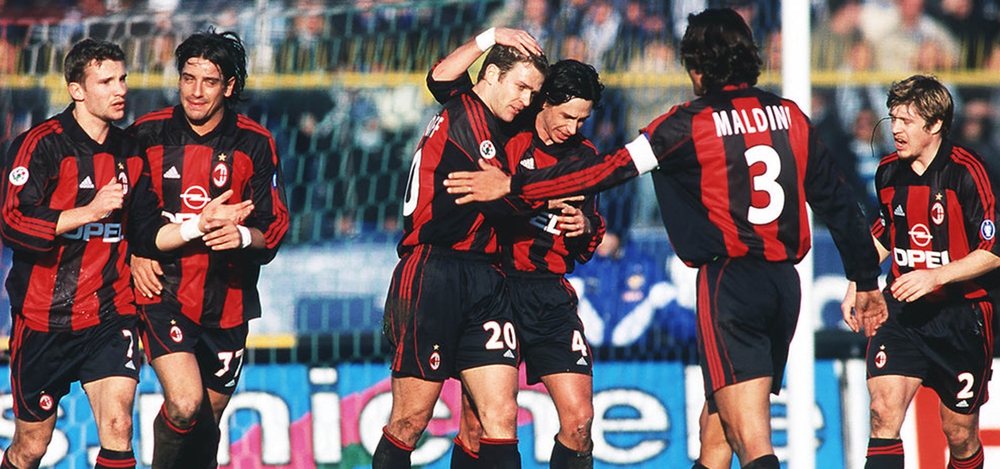 Top 15 áo đấu đẹp nhất thế kỷ 21 - Ảnh 1.