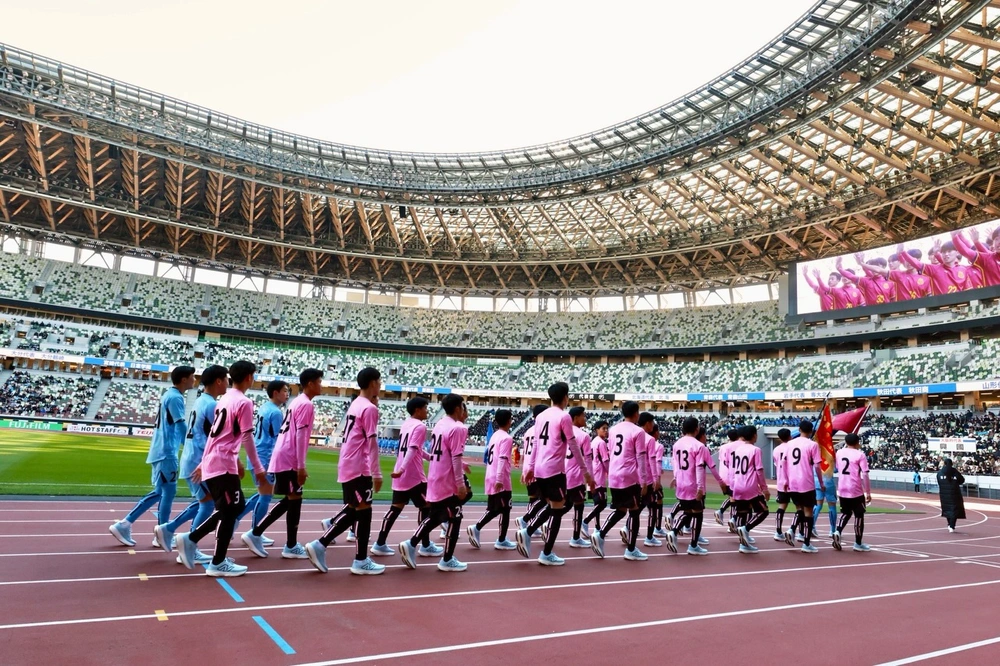 Hoành Tráng Giải Bóng Đá Học Đường Toàn Nhật Bản Lần Thứ 104 - Ảnh 10. Hoành Tráng Giải Bóng Đá Học Đường Toàn Nhật Bản Lần Thứ 104 - Ảnh 10.