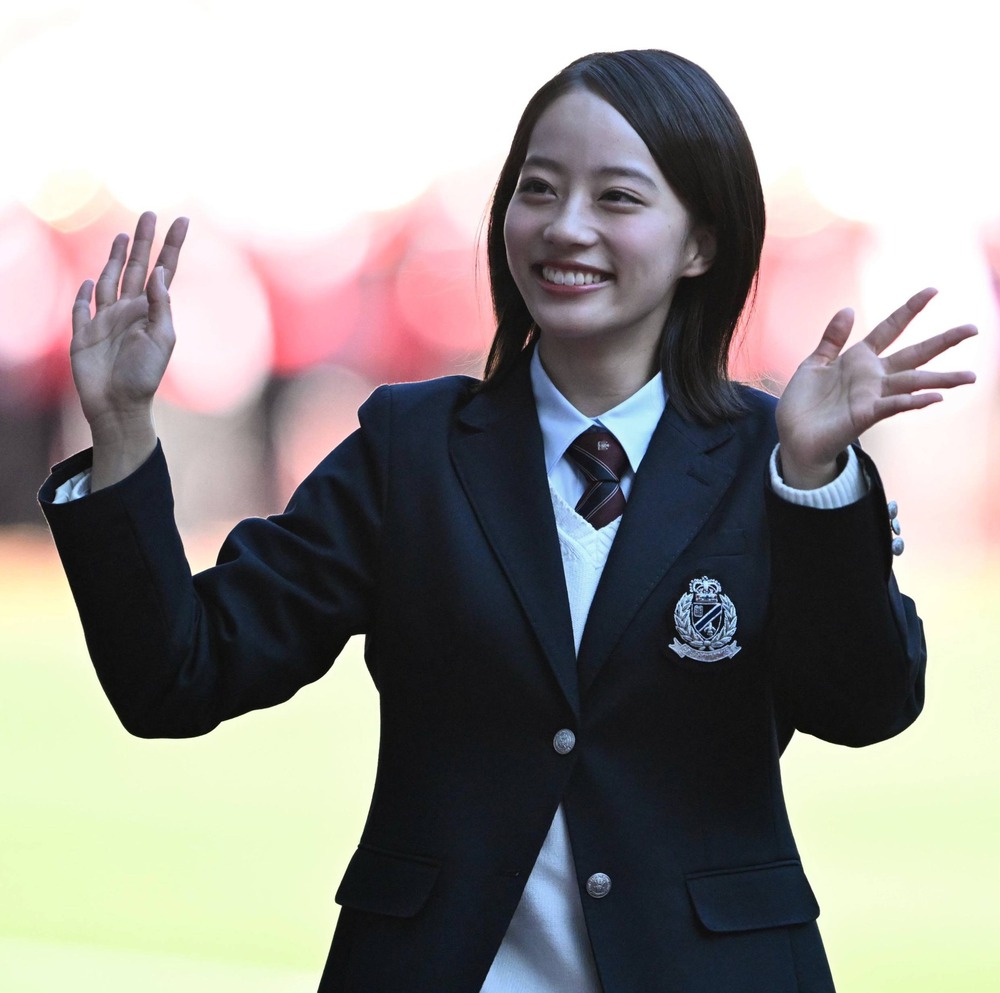 Hoành Tráng Giải Bóng Đá Học Đường Toàn Nhật Bản Lần Thứ 104 - Ảnh 7. Hoành Tráng Giải Bóng Đá Học Đường Toàn Nhật Bản Lần Thứ 104 - Ảnh 7.