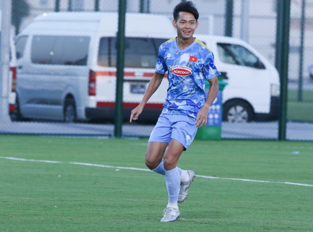 Tin nóng bóng đá Việt Nam hôm nay 30/12: Vĩ Hào đặt mục tiêu dự VCK U23 châu Á; Đội bóng Tây Á dè chừng U23 Việt Nam - Ảnh 1.