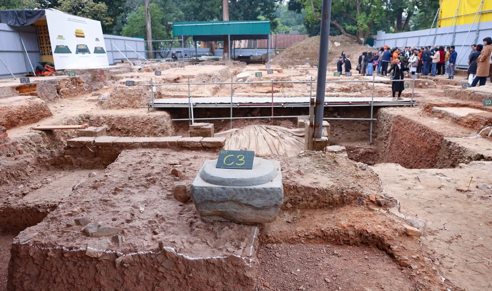 Công bố kết quả khảo cổ khu vực nền điện Kính Thiên năm 2025 - Ảnh 5.