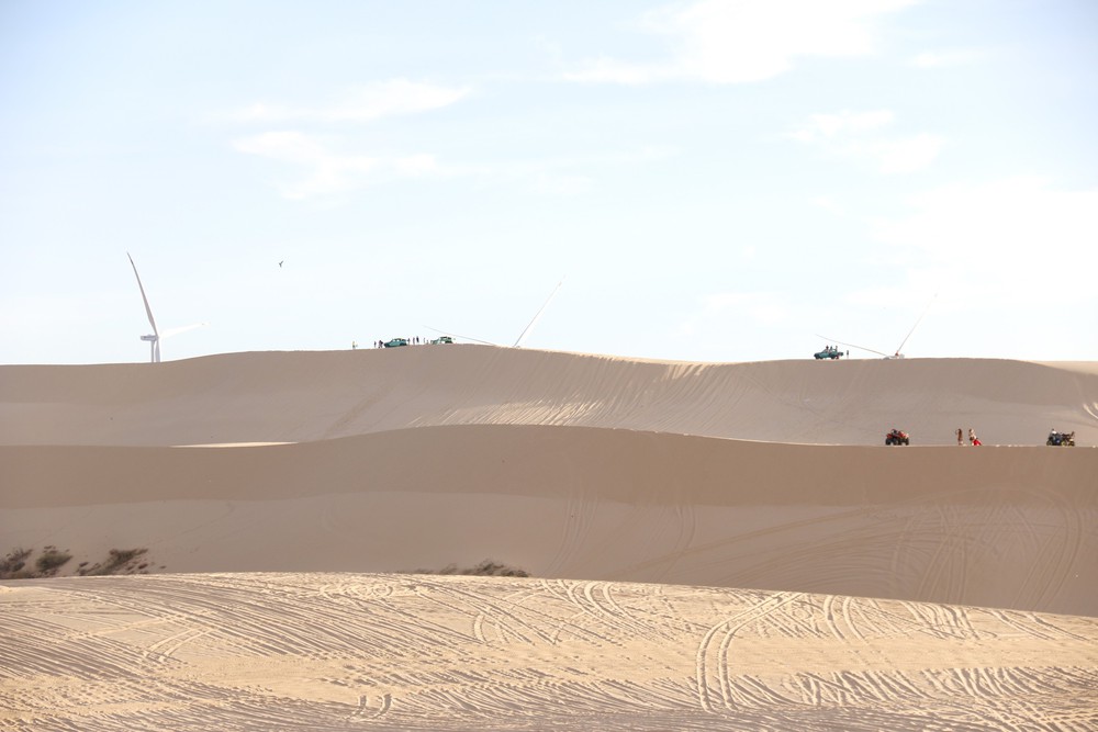 Đến Lâm Đồng chiêm ngưỡng vẻ đẹp độc đáo của "tiểu sa mạc Sahara" - Ảnh 3.