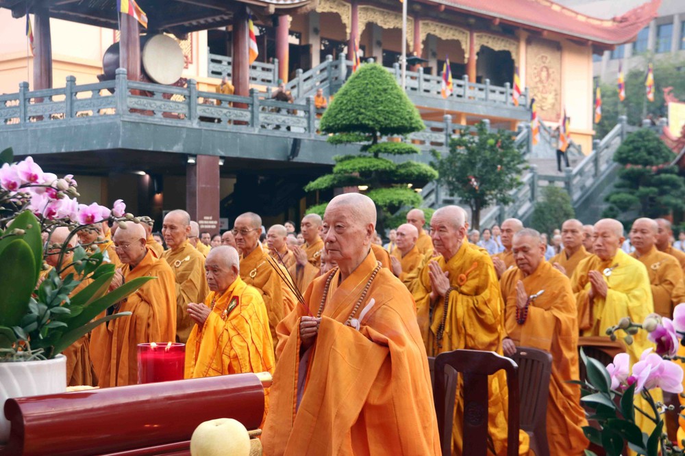 Lễ an vị vĩnh viễn Xá lợi Trái tim Bồ-tát Thích Quảng Đức - Ảnh 2. Lễ an vị vĩnh viễn Xá lợi Trái tim Bồ-tát Thích Quảng Đức - Ảnh 2.