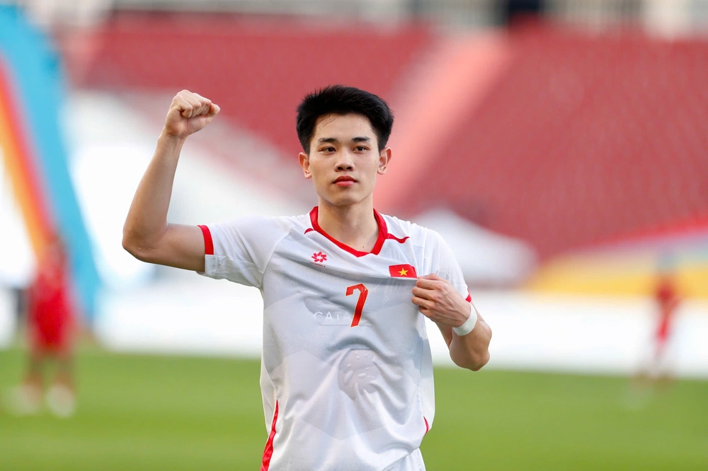 Lượt trận đầu bảng B, U22 Việt Nam 2-1 U22 Lào: Đình Bắc giúp U22 Việt Nam vượt khó - Ảnh 1.