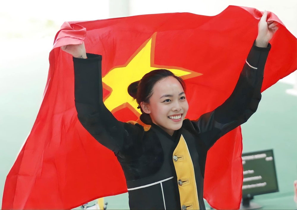 Nhan sắc gây sốt mạng xã hội trước thềm SEA Games 2025 của hot girl bắn súng Việt Nam - Ảnh 3.
