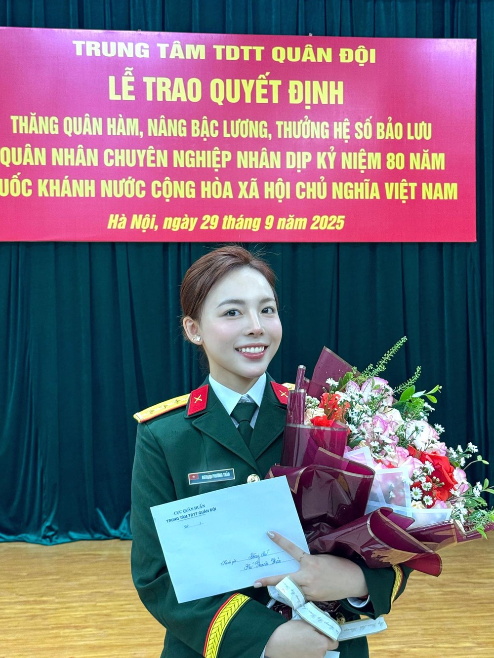 Nhan sắc gây sốt mạng xã hội trước thềm SEA Games 2025 của hot girl bắn súng Việt Nam - Ảnh 4.