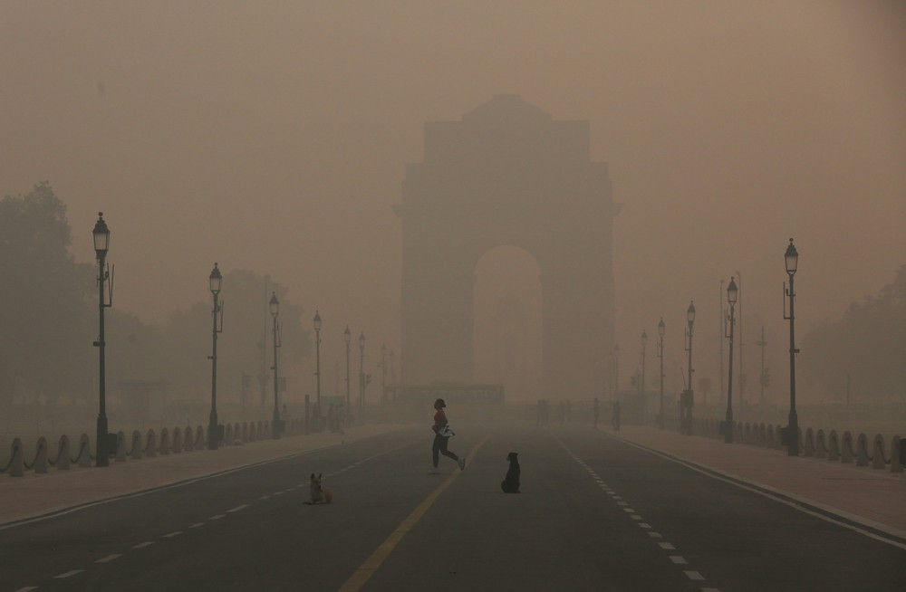 Ô nhiễm không khí gây hơn 200.000 ca bệnh hô hấp trong 3 năm ở thủ đô Ấn Độ - Ảnh 1. Ô nhiễm không khí gây hơn 200.000 ca bệnh hô hấp trong 3 năm ở thủ đô Ấn Độ - Ảnh 1.