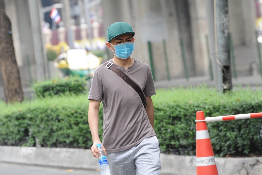 Thống đốc Bangkok (Thái Lan) đề xuất biện pháp làm việc tại nhà để cải thiện chất lượng không khí - Ảnh 1. Thống đốc Bangkok (Thái Lan) đề xuất biện pháp làm việc tại nhà để cải thiện chất lượng không khí - Ảnh 1.