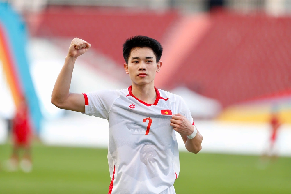 Đình Bắc lập cú đúp, U22 Việt Nam thắng trận ra quân ở SEA Games 2025  - Ảnh 1.