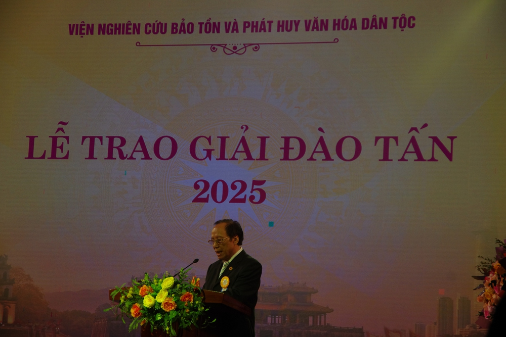 Giải thưởng Đào Tấn 2025 vinh danh 14 cá nhân và tập thể - Ảnh 1. Giải thưởng Đào Tấn 2025 vinh danh 14 cá nhân và tập thể - Ảnh 1.