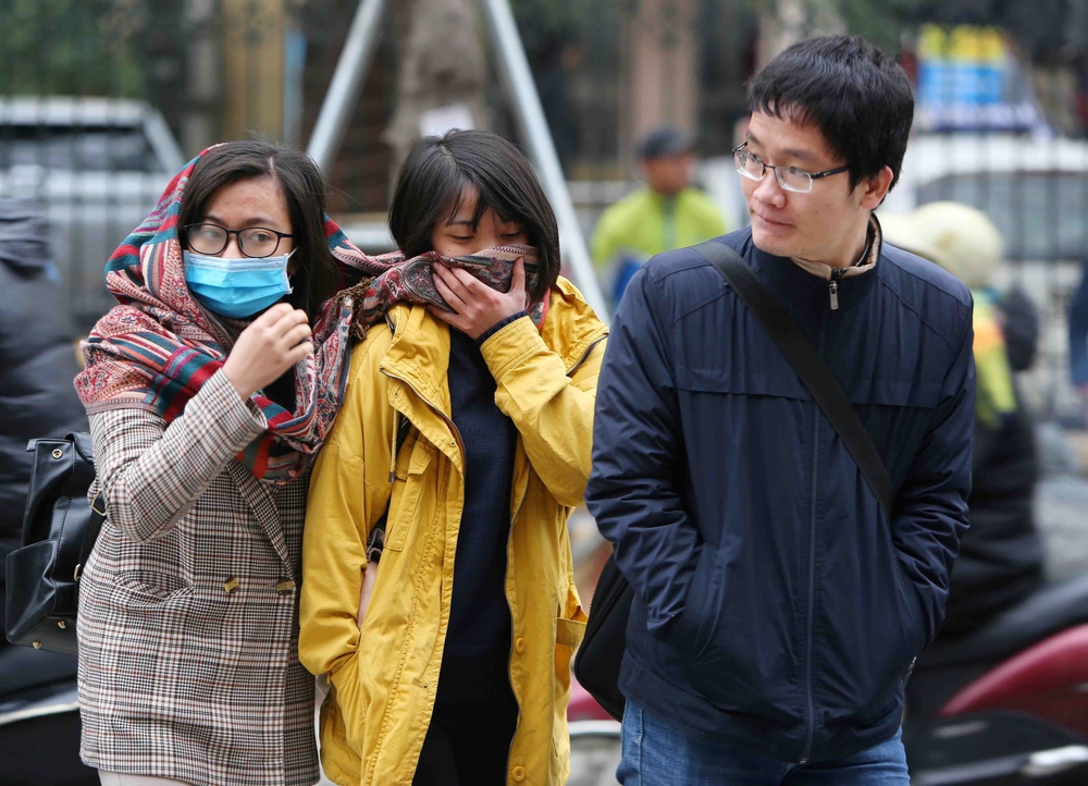 Dự báo thời tiết đêm 30 ngày 31/12: Bắc Bộ rét về đêm, sáng sớm có sương mù rải rác - Ảnh 1. Dự báo thời tiết đêm 30 ngày 31/12: Bắc Bộ rét về đêm, sáng sớm có sương mù rải rác - Ảnh 1.