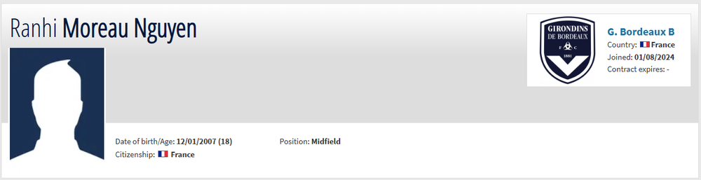 Tiền vệ Việt kiều sinh năm 2007 chơi bóng ở Pháp đang gây sốt là ai? - Ảnh 2. Tiền vệ Việt kiều sinh năm 2007 chơi bóng ở Pháp đang gây sốt là ai? - Ảnh 2.