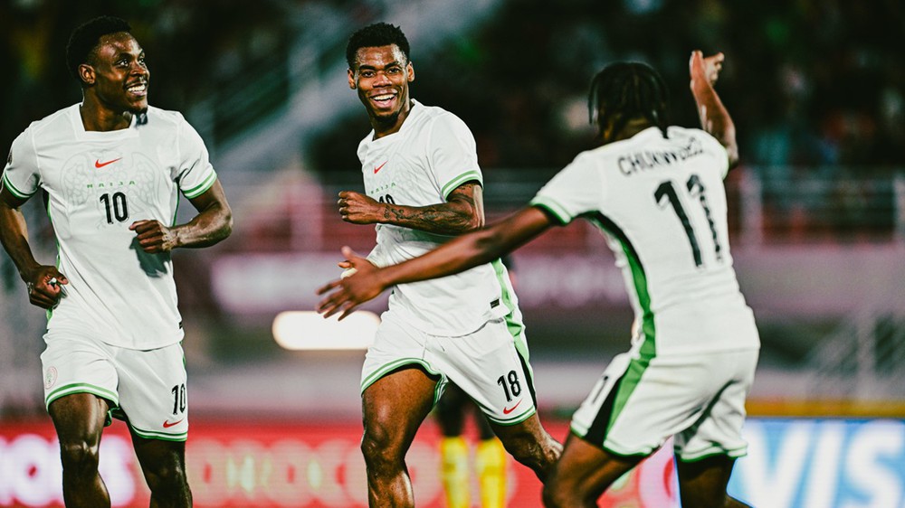 Bi Kịch Đt Uganda Phải Sử Dụng Tới Ba Thủ Môn Trong Trận Thua Trước Đt Nigeria - Ảnh 1. Bi Kịch Đt Uganda Phải Sử Dụng Tới Ba Thủ Môn Trong Trận Thua Trước Đt Nigeria - Ảnh 1.