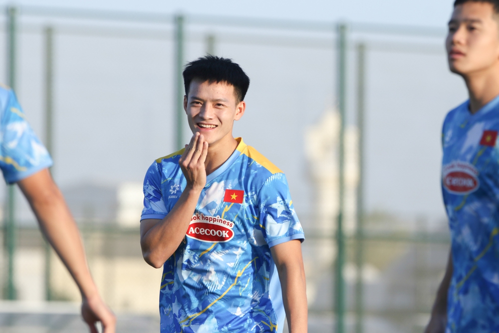 ‘Người hùng’ SEA Games có thể lỡ hẹn với VCK U23 châu Á, HLV Kim Sang Sik gặp ‘bão’ chấn thương - Ảnh 1.