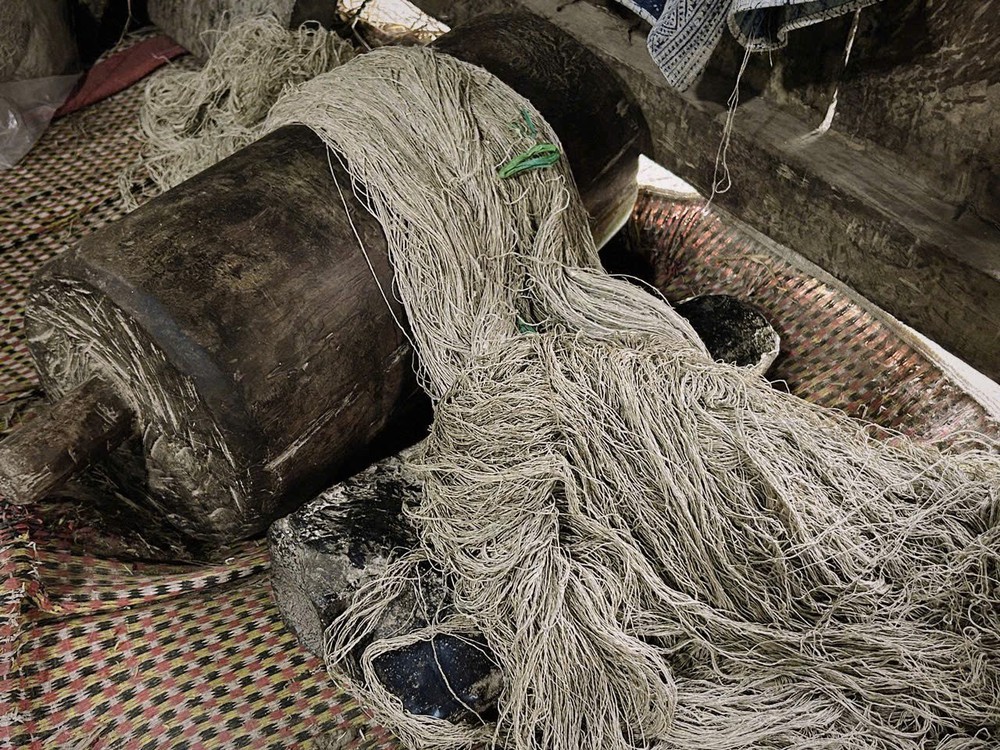 Làng dệt Lùng Tám – Nơi những sợi lanh kể câu chuyện của cao nguyên đá Đồng Văn - Ảnh 9. Làng dệt Lùng Tám – Nơi những sợi lanh kể câu chuyện của cao nguyên đá Đồng Văn - Ảnh 9.