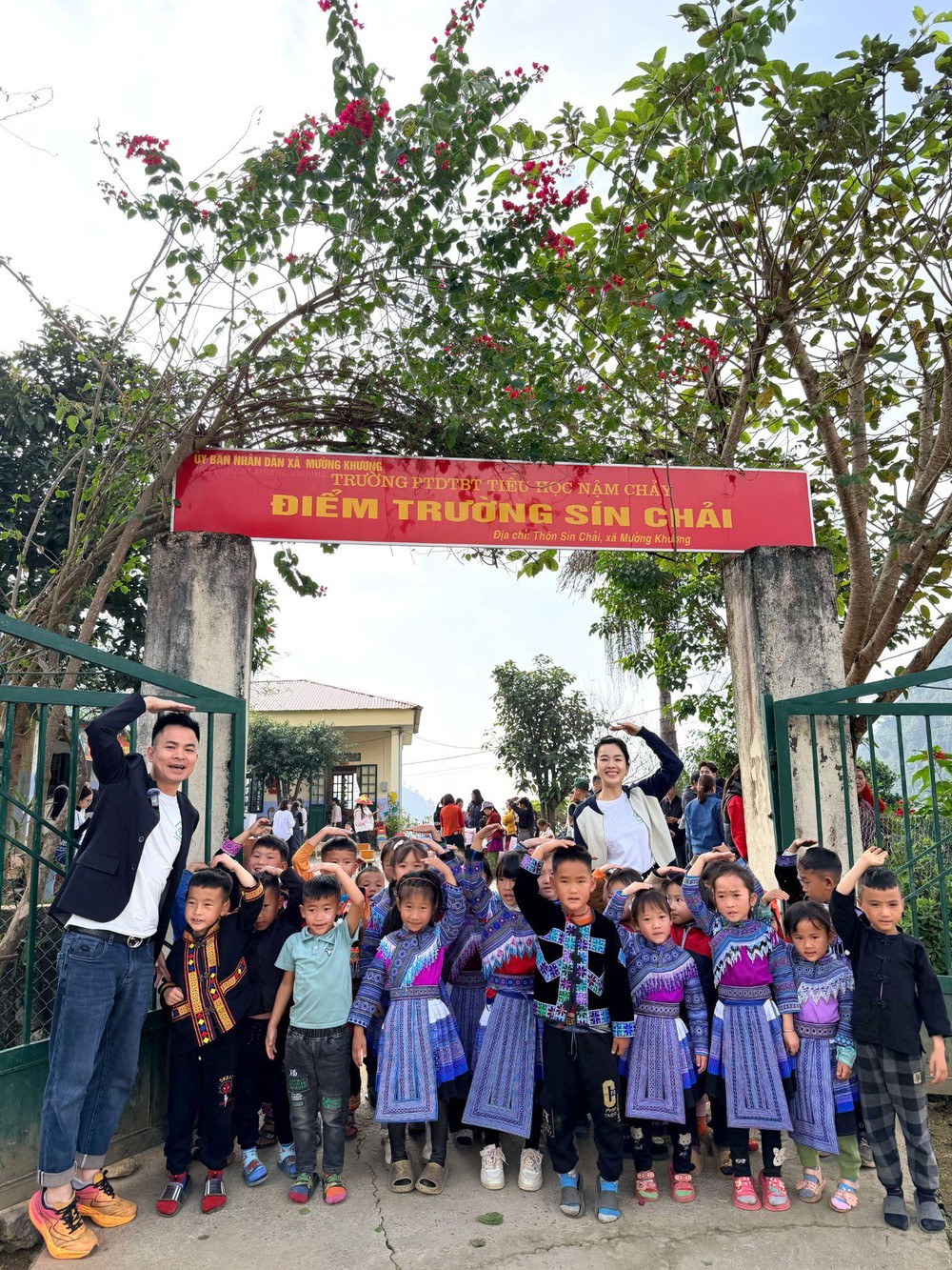 Dược sĩ Thắng lan tỏa yêu thương qua chương trình “Tủ thuốc cho em” - Ảnh 5.