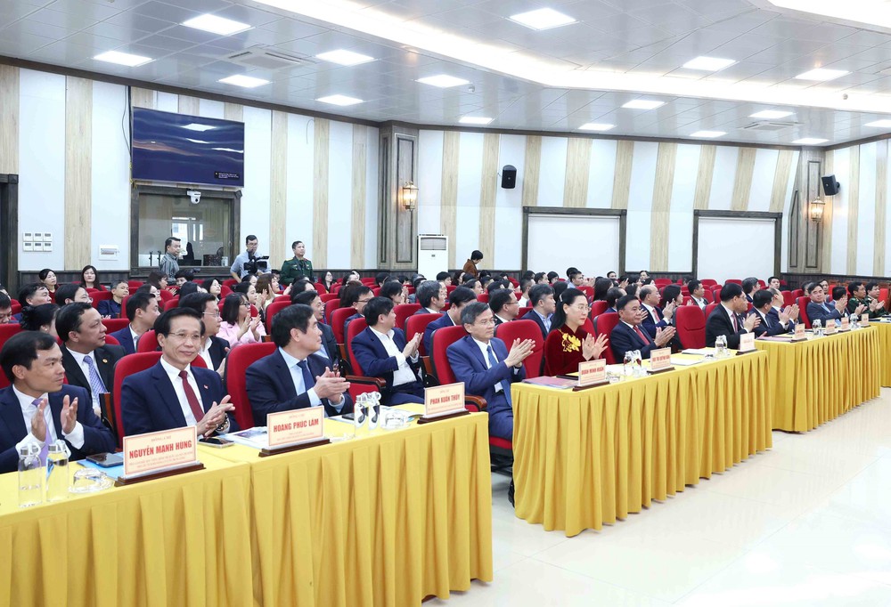 Đồng chí Dương Trung Ý giữ chức Tổng Biên tập Tạp chí Cộng sản - Ảnh 3. Đồng chí Dương Trung Ý giữ chức Tổng Biên tập Tạp chí Cộng sản - Ảnh 3.