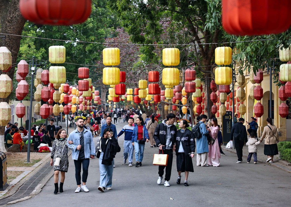 Du lịch dịp cuối năm sôi động, tạo đà bứt phá cho năm 2026 - Ảnh 4.