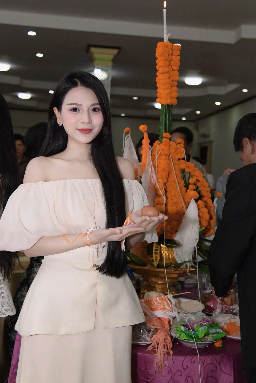 Á quân “Sao mai” An Thu An gây chú ý khi mang nhạc Việt đến lễ kỷ niệm Quốc khánh Lào - Ảnh 3.