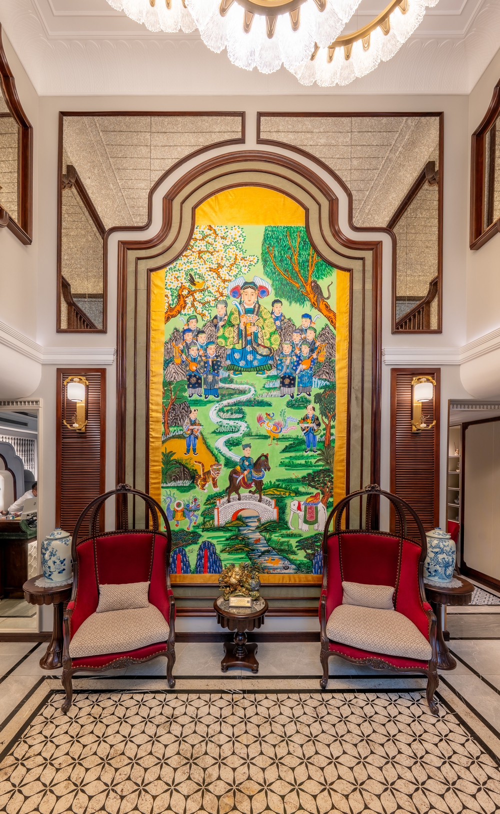 Một khách sạn giống như Bảo tàng tranh dân gian sống động giữa lòng Phố Cổ - Ảnh 1. Một khách sạn giống như Bảo tàng tranh dân gian sống động giữa lòng Phố Cổ - Ảnh 1.