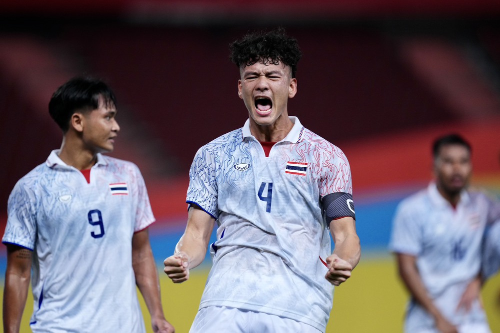 U22 Thái Lan được Madam Pang thưởng 'nóng' nhờ thắng đậm ở trận ra quân SEA Games 2025 - Ảnh 1. U22 Thái Lan được Madam Pang thưởng 'nóng' nhờ thắng đậm ở trận ra quân SEA Games 2025 - Ảnh 1.