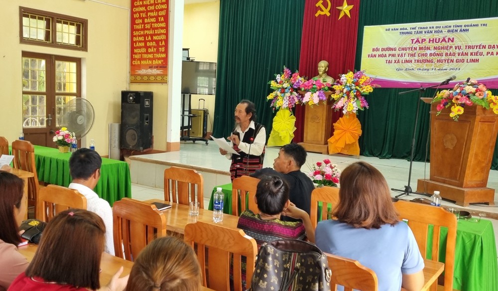 Giữ tiếng chiêng linh thiêng giữa đại ngàn Trường Sơn - Ảnh 1. Giữ tiếng chiêng linh thiêng giữa đại ngàn Trường Sơn - Ảnh 1.