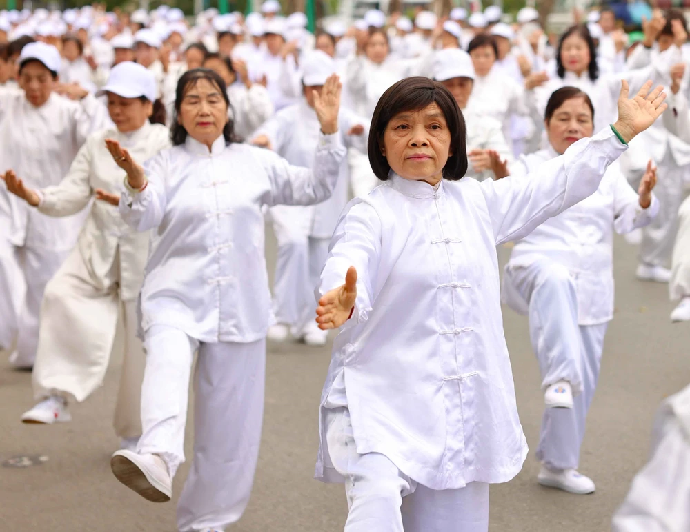 Bảo vệ sức khỏe người dân trước những ảnh hưởng có hại của ô nhiễm không khí - Ảnh 3.