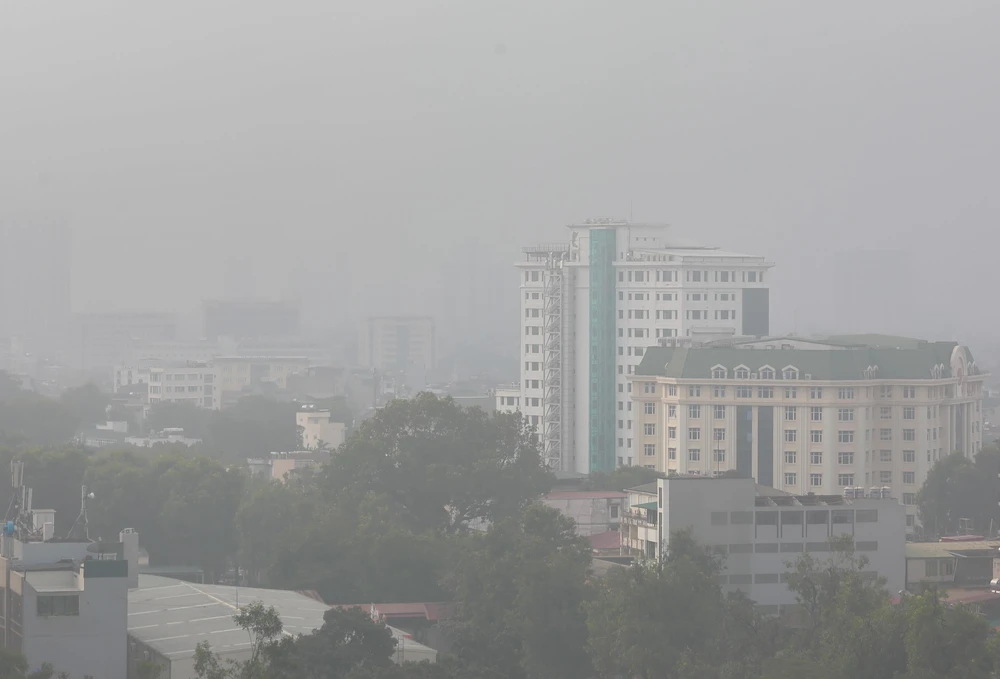 Hà Nội: Hạn chế tổ chức hoạt động ngoài trời cho học sinh trong các khung giờ và ngày có chất lượng không khí xấu - Ảnh 2. Hà Nội: Hạn chế tổ chức hoạt động ngoài trời cho học sinh trong các khung giờ và ngày có chất lượng không khí xấu - Ảnh 2.