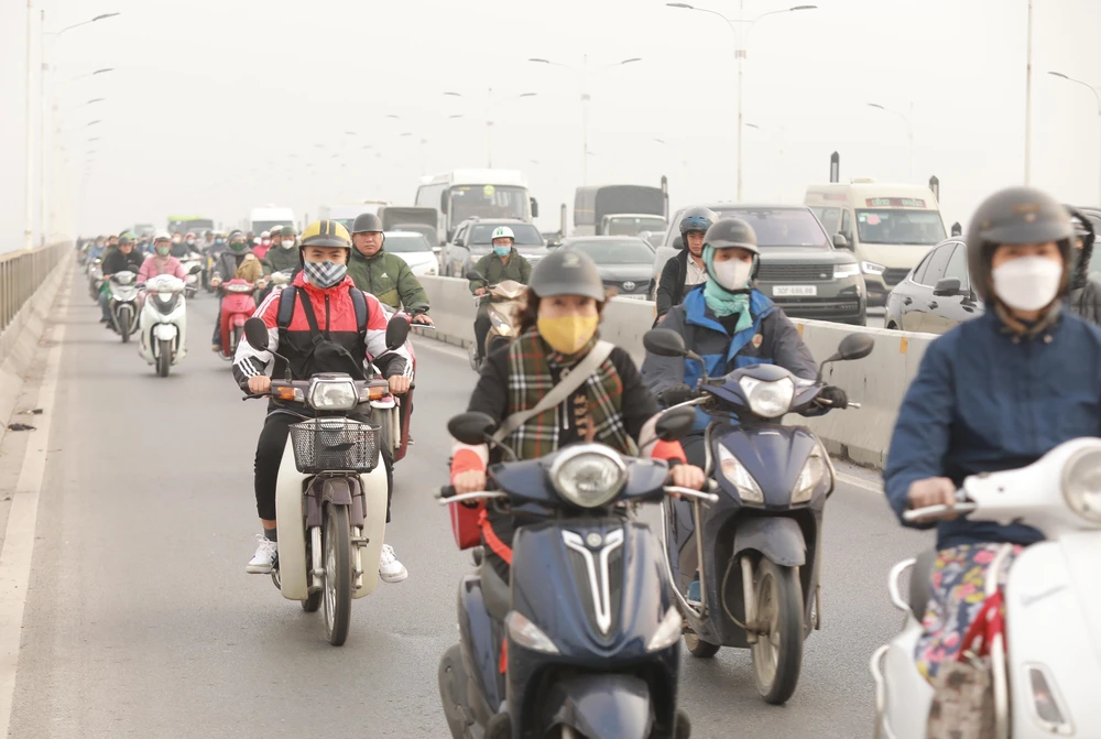 Bảo vệ sức khỏe người dân trước những ảnh hưởng có hại của ô nhiễm không khí - Ảnh 2.