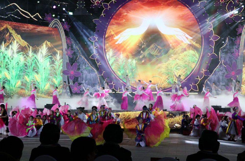 Lễ hội hoa Tam giác mạch – thương hiệu du lịch vùng cao Tuyên Quang - Ảnh 4. Lễ hội hoa Tam giác mạch – thương hiệu du lịch vùng cao Tuyên Quang - Ảnh 4.