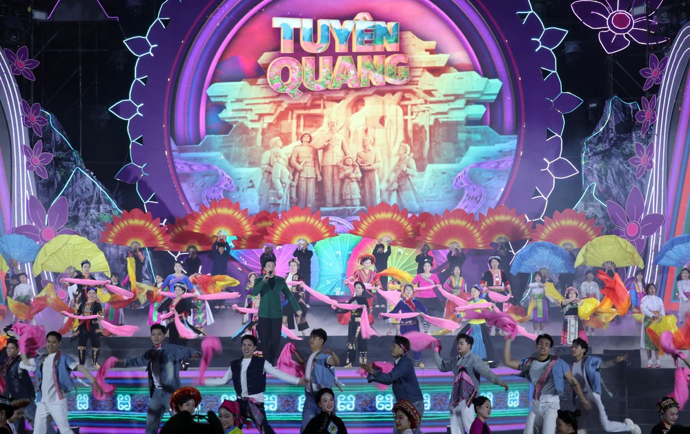 Lễ hội hoa Tam giác mạch – thương hiệu du lịch vùng cao Tuyên Quang - Ảnh 5. Lễ hội hoa Tam giác mạch – thương hiệu du lịch vùng cao Tuyên Quang - Ảnh 5.