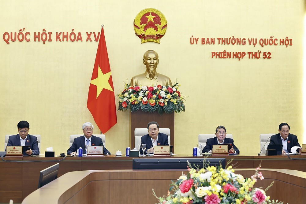 Phiên họp thứ 52, Ủy ban Thường vụ Quốc hội: Bổ sung các chính sách, nguồn lực phát triển báo chí - Ảnh 1.