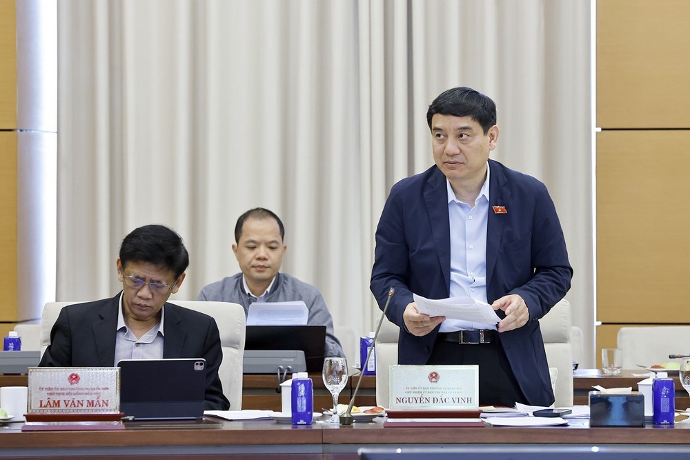 Phiên họp thứ 52, Ủy ban Thường vụ Quốc hội: Bổ sung các chính sách, nguồn lực phát triển báo chí - Ảnh 4.