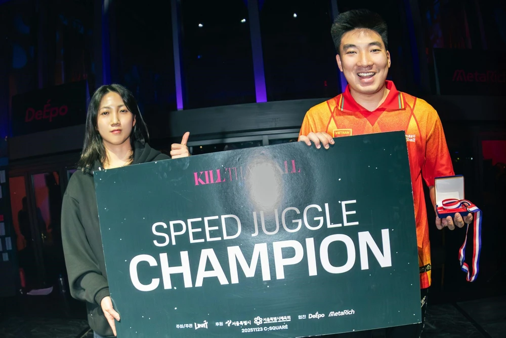 Đánh bại 20 đối thủ, Nam Freestyle vô địch giải Tâng bóng nghệ thuật thế giới - Ảnh 1.