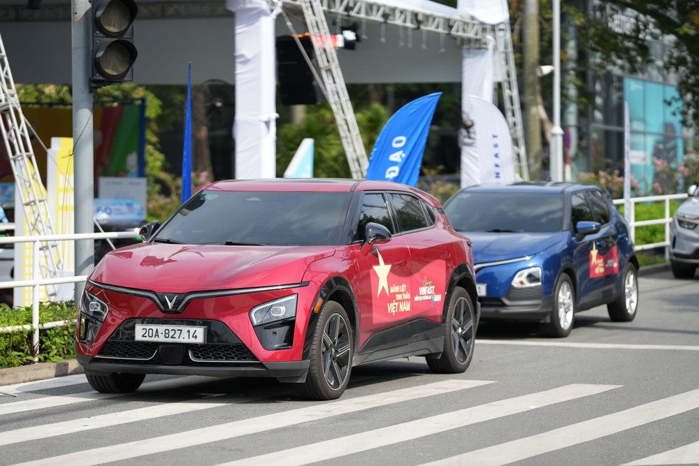 VinFast VF 7: C-SUV chất thể thao với chi phí sở hữu chỉ ngang xe hạng B - Ảnh 2. VinFast VF 7: C-SUV chất thể thao với chi phí sở hữu chỉ ngang xe hạng B - Ảnh 2.