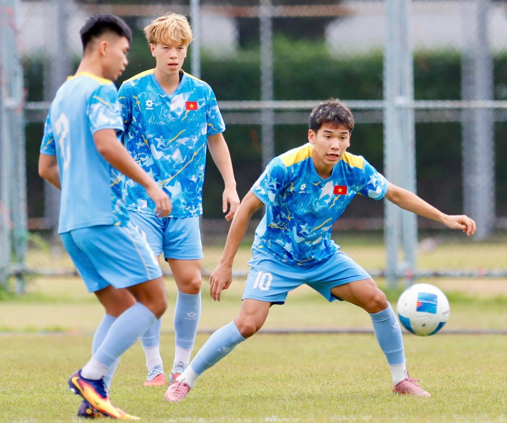U22 Việt Nam bất ngờ nghỉ tập, cầu thủ tạm ‘xả hơi’ chờ đấu U22 Malaysia - Ảnh 1. U22 Việt Nam bất ngờ nghỉ tập, cầu thủ tạm ‘xả hơi’ chờ đấu U22 Malaysia - Ảnh 1.