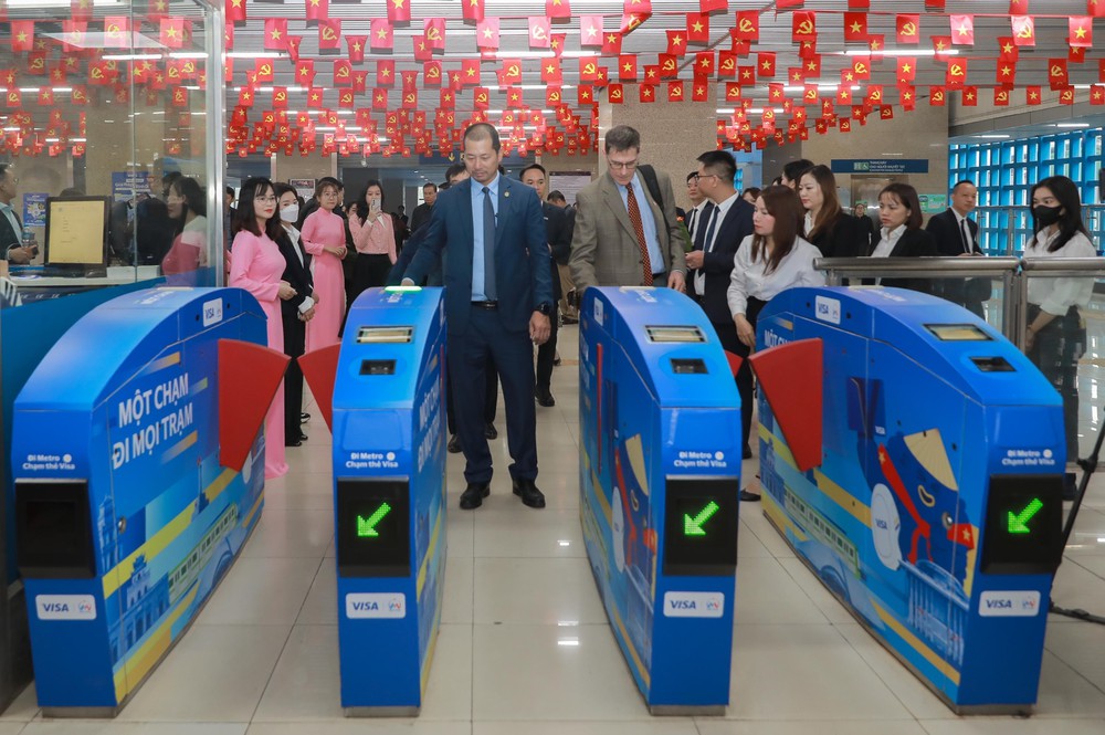 Áp dụng soát vé tự động ứng dụng sinh trắc học trên tuyến đường sắt Cát Linh – Hà Đông - Ảnh 5.