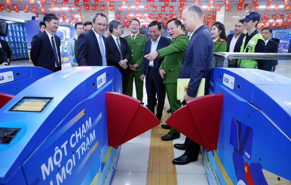 Hà Nội áp dụng hệ thống kiểm soát vé tự động ứng dụng giải pháp sinh trắc học trên tuyến đường sắt đô thị 2A Cát Linh – Hà Đông - Ảnh 5.