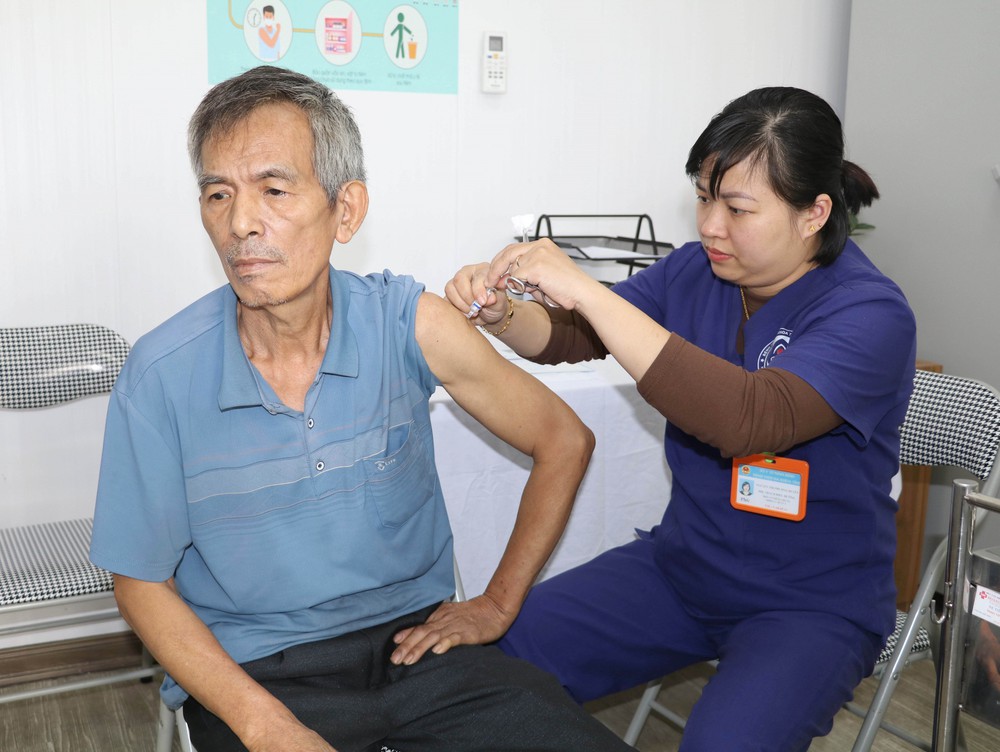 Chức năng thận suy giảm, phổi tổn thương nặng do nhiễm nấm phổi khi mắc cúm A - Ảnh 1. Chức năng thận suy giảm, phổi tổn thương nặng do nhiễm nấm phổi khi mắc cúm A - Ảnh 1.