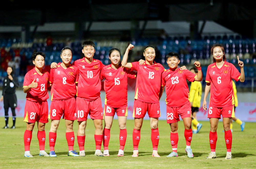 Huỳnh Như cùng đồng đội sẵn sàng thử thách cực đại - Ảnh 3. Huỳnh Như cùng đồng đội sẵn sàng thử thách cực đại - Ảnh 3.