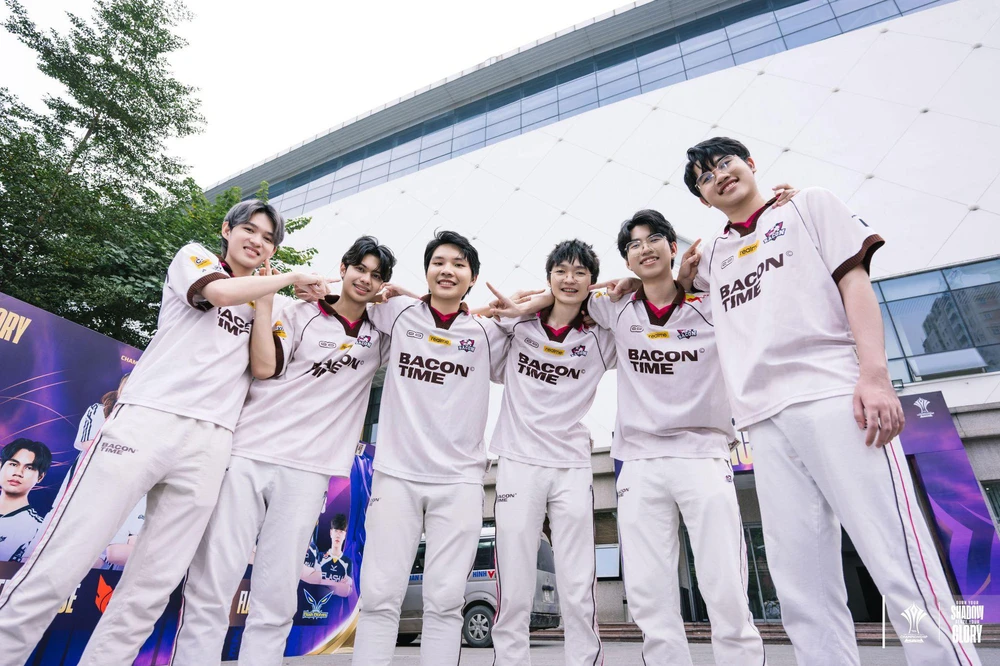 Ngày thi đấu bán kết AIC 2025: Sức nóng trong lần đầu tiên tổ chức tại Hà Nội - Ảnh 4. Ngày thi đấu bán kết AIC 2025: Sức nóng trong lần đầu tiên tổ chức tại Hà Nội - Ảnh 4.